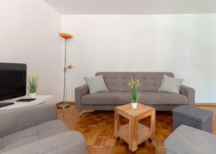 Апартаменты Apartma Angela *